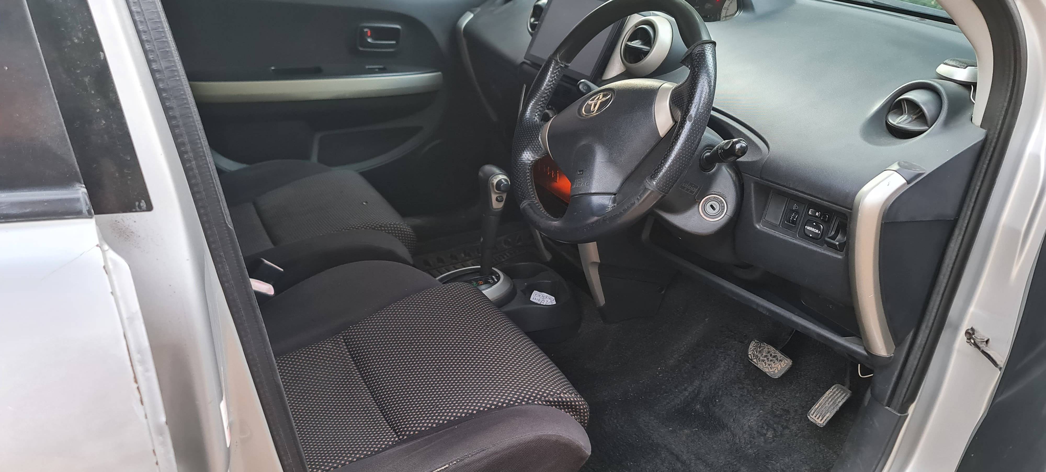 Toyota IST